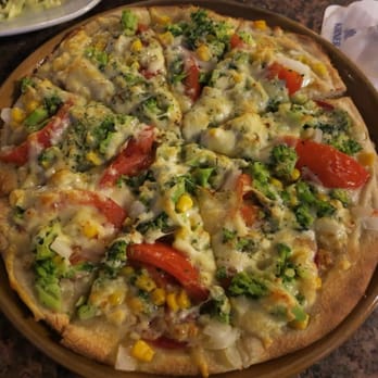 Pizzeria Cappuccino - White pizza with fresh vegetables. - Pizza Near Me - Enkirch, RP Pizzeria Cappuccino - White pizza with fresh vegetables. - Pizza Near Me - Enkirch, RP