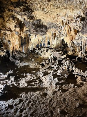 Luray Caverns by null