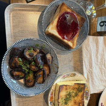 The Wayland Mill - Japanese-American Breakfast with shiitake mushrooms - Coffee & Tea Near Me - Seattle, Washington