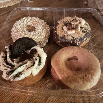 Cashew - Best donuts I've ever had! - Vegan Near Me - Chattanooga, Tennessee