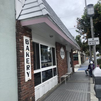 Becker's Bakery - Cute bakery in Manhattan Beach. - Bakeries Near Me - Manhattan Beach, California