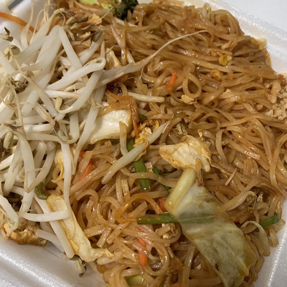 Red Elephant - Pad Thai - Thai Near Me - Honolulu, Hawaii Red Elephant - Pad Thai - Thai Near Me - Honolulu, Hawaii