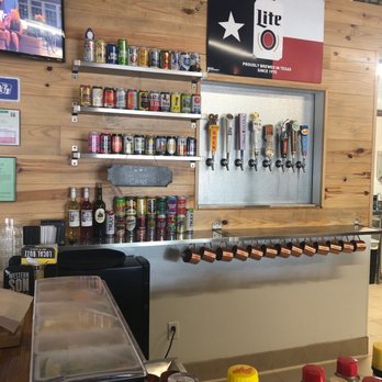 Silo Park - Beers! Lots of beers! - Food Trucks Near Me - Prosper, Texas