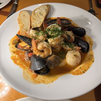 Seastar Restaurant & Raw Bar - Seafood Stew - New American Near Me - Bellevue, Washington
