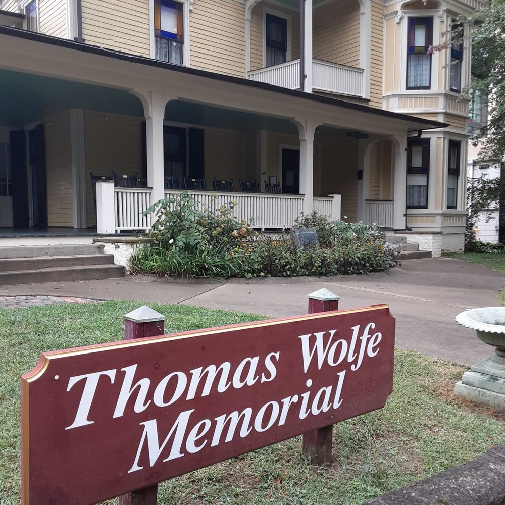 Thomas Wolfe House Memorial - Front house signage - Landmarks & Historical Buildings Near Me - Asheville, North Carolina