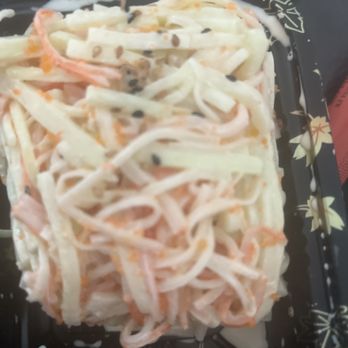 Ruyi Sushi - Mani salad - Japanese Near Me - Evans Mills, New York