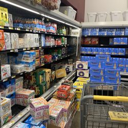 Food4Less - No Salvadoran beer?? No Regias, Pilsener, or Supremas?