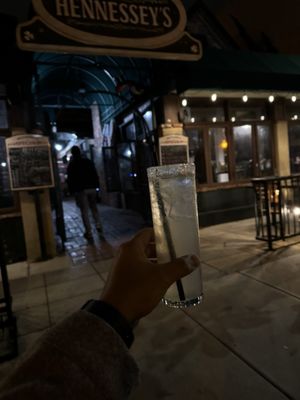 Hennessey's Tavern by null