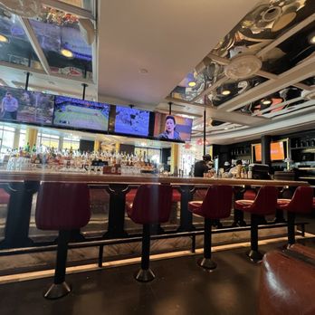 Cafe Americano - American Near Me - Miami Beach, Florida