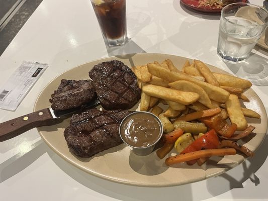 Tony Roma's by null