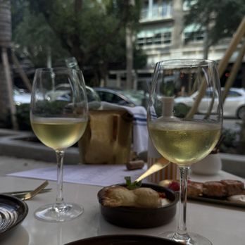 Motek - Downtown - Cafes Near Me - Miami, Florida