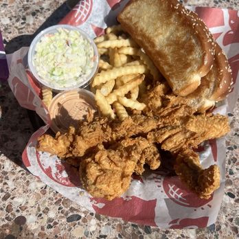 Raising Cane's Chicken Fingers - 4 piece fingers combo - Fast Food Near Me - Phoenix, Arizona Raising Cane's Chicken Fingers - 4 piece fingers combo - Fast Food Near Me - Phoenix, Arizona