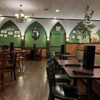 Fratelli's Italian Restaurant - Interior - Italian Near Me - Salisbury, Maryland Fratelli's Italian Restaurant - Interior - Italian Near Me - Salisbury, Maryland