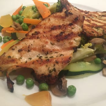Da Nonna Rosa - Grilled chicken with steamed veggies - Italian Near Me - Brooklyn, New York