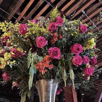 Wine Country Wedding Flowers - Floral Designers Near Me Wine Country Wedding Flowers - Floral Designers Near Me