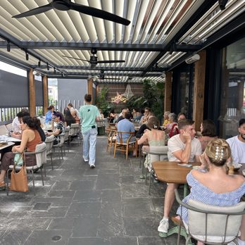 Mood - Breakfast & Brunch Near Me - Los Angeles, California