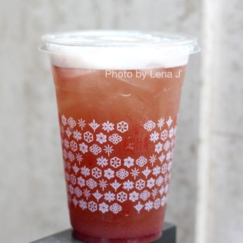 Asha Tea House - Grape Oolong ($5.50) - very light on flavor; not worth the price. Oolong flavor is very subtle, and grape flavor is barely detectable. - Tea Rooms Near Me - Berkeley, California