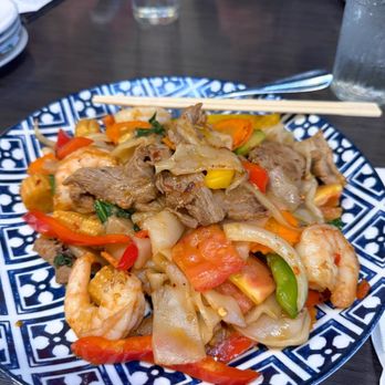 Thai Station Restaurant - Pad Kee Mao (Drunken Noodles) beef + shrimp - Thai Near Me - Carrboro, North Carolina Thai Station Restaurant - Pad Kee Mao (Drunken Noodles) beef + shrimp - Thai Near Me - Carrboro, North Carolina