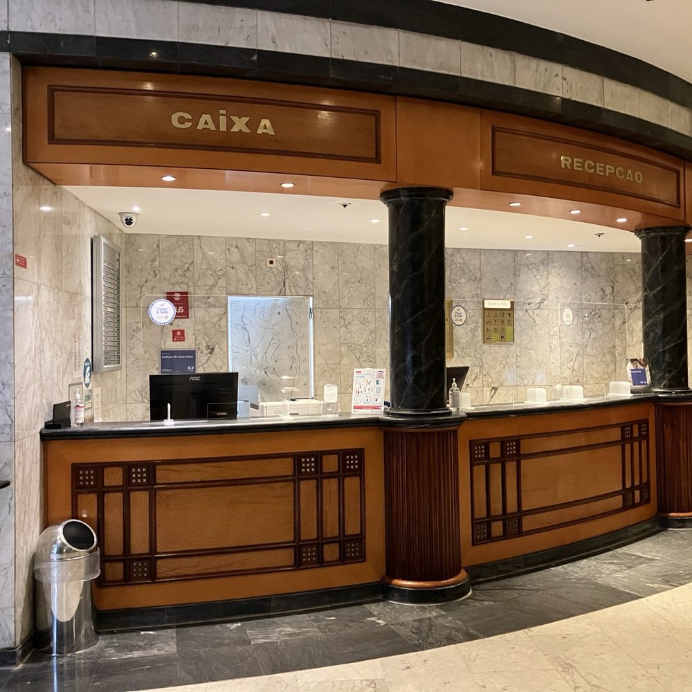 Radisson Blu Lisboa - April 2022 front concierge - Hotels Near Me - Lisbon, 11