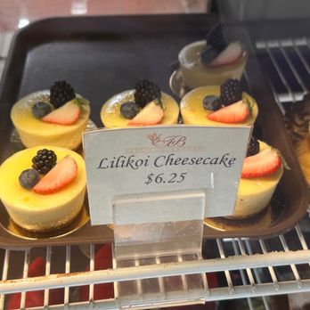 Fendu Boulangerie - Cheesecake! - Bakeries Near Me - Honolulu, Hawaii