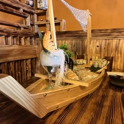 Toro Sushi - Boat!!!