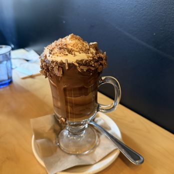 Cochon Dingue - Moka KitKat - Bars Near Me - Quebec City, Quebec