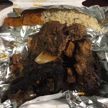 Oohh's & Aahh's - Beef ribs (that could've used more meat than bone). Rice with gravy (that could've used more gravy). And candied yams. - Soul Food Near Me - Washington, DC, District of Columbia Oohh's & Aahh's - Beef ribs (that could've used more meat than bone). Rice with gravy (that could've used more gravy). And candied yams. - Soul Food Near Me - Washington, DC, District of Columbia