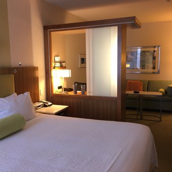SpringHill Suites Salt Lake City Draper - Desk area - Hotels Near Me - Draper, Utah
