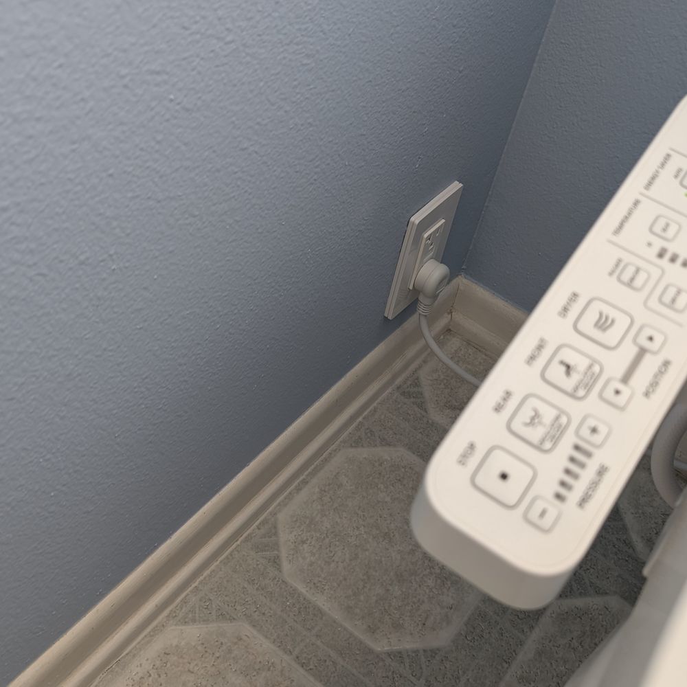Electric Lee - Another new GFCI bathroom outlet - Electricians Near Me - San Diego, California