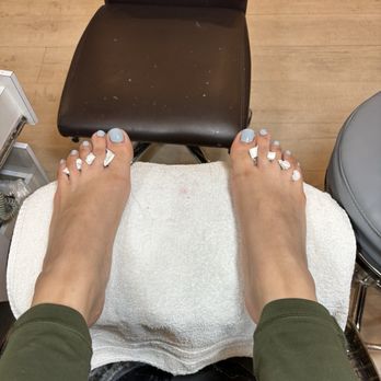 MonZoe Nail Spa - Pedicure - Nail Salons Near Me - Burlingame, California