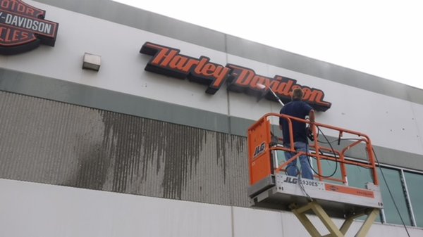 Sign Cleaning - Sign Cleaning