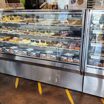 Hurts Donut - Donuts Near Me - West Des Moines, Iowa Hurts Donut - Donuts Near Me - West Des Moines, Iowa