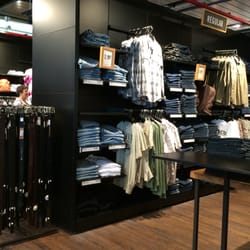 Levi's