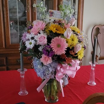 The Garden Path Florist - Birthday Floral Arrangement - Florists Near Me - Southington, Connecticut The Garden Path Florist - Birthday Floral Arrangement - Florists Near Me - Southington, Connecticut