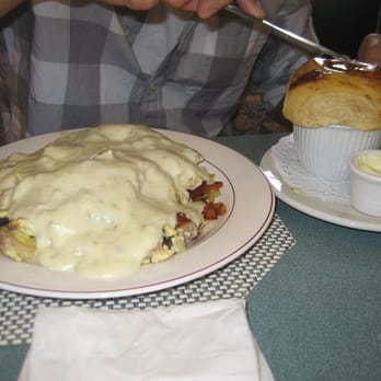 Jamms Restaurant - Country Skillet: mushroom, potatoes, scramble eggs, onions, sausages--topped with gravy and a choice of bread--pot of bread). - Breakfast & Brunch Near Me - Las Vegas, Nevada