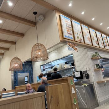 Luna Grill Stevenson Ranch - Counter - Mediterranean Near Me - Stevenson Ranch, California
