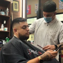 Luxe Lounge Barbershop 
