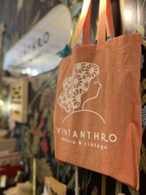 Vintanthro Modern & Vintage by null
