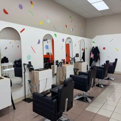 Kiddo’s Cuts - Estaciones de barberos