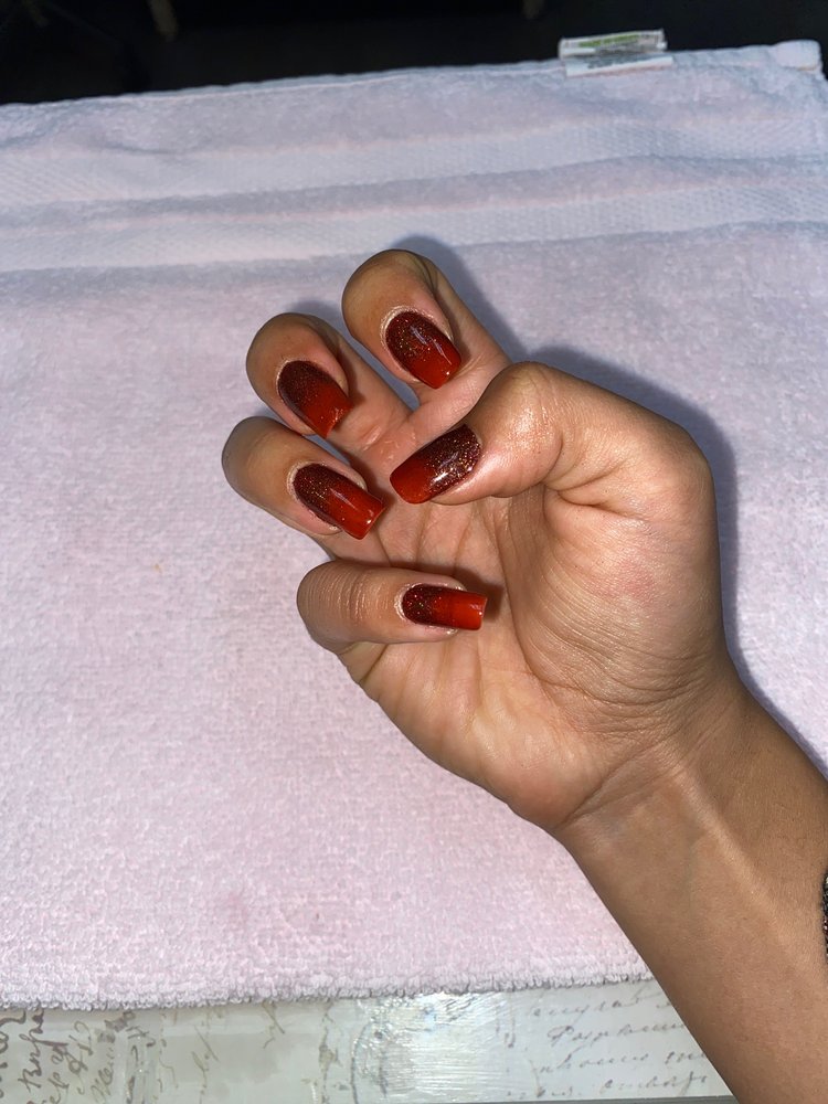 LA PETITE NAILS Updated October 2024 66 Photos & 84 Reviews 1822