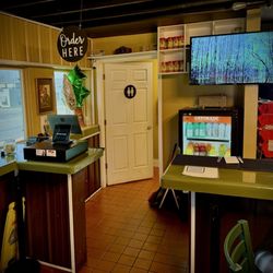 Baby Bear Burger - Order counter
