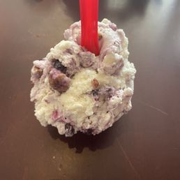 Small Maine Wild Blueberry Crisp gelato