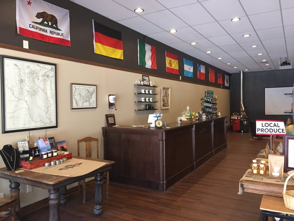 Columbia Imports Logo