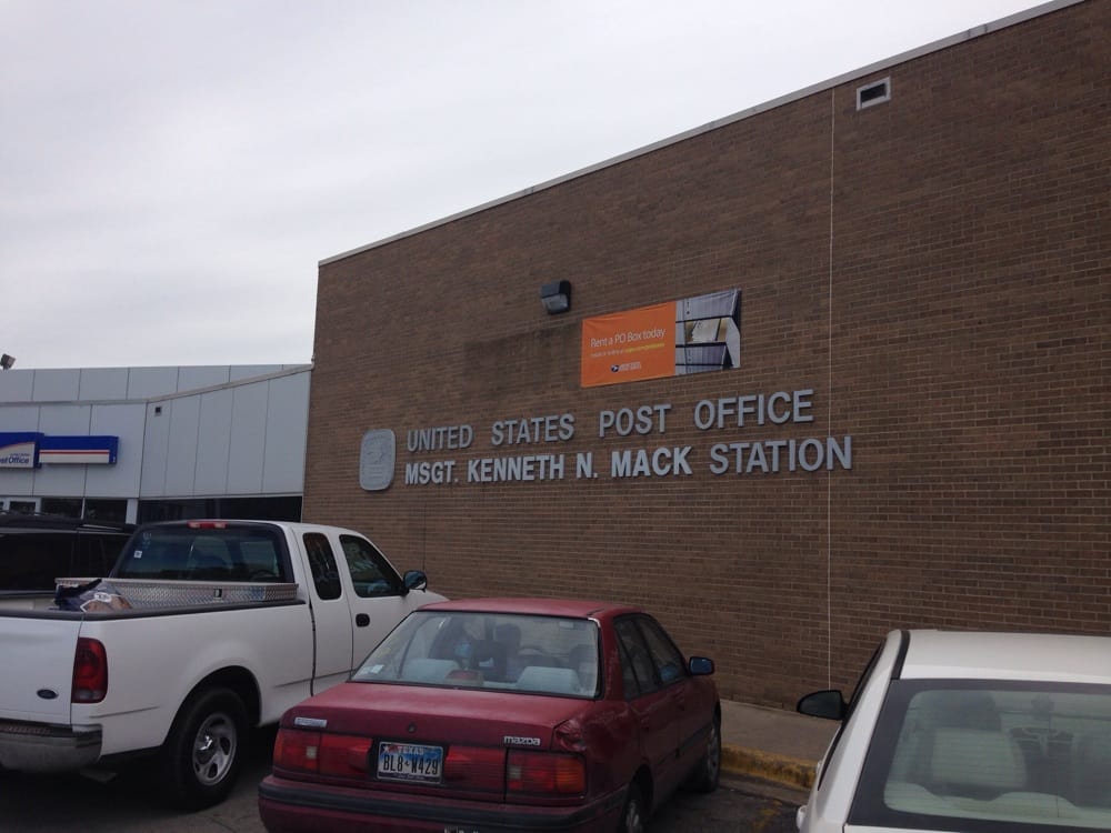 US POST OFFICE Updated April 2024 18 Reviews 3701 Altamesa Blvd