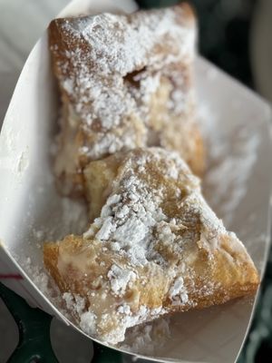 Loretta's Authentic Pralines by null