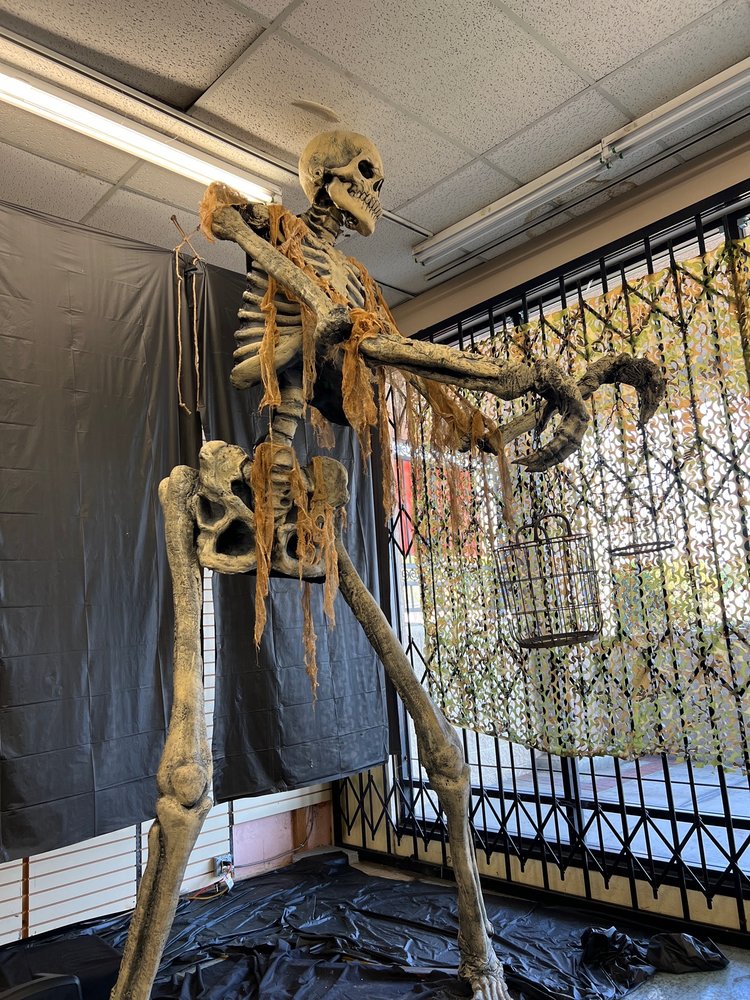 HAUNTED HALLOWEEN STORE 46 Photos & 29 Reviews 5060 E Montclair