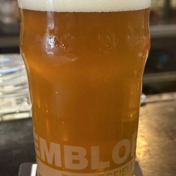 Temblor Brewing Company - Temblor Blonde - Breweries Near Me - Bakersfield, California Temblor Brewing Company - Temblor Blonde - Breweries Near Me - Bakersfield, California