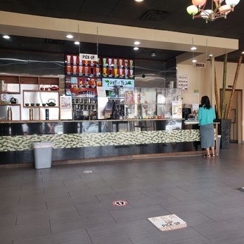 Teapioca Lounge - A sign to scan the menu at the entrance - Bubble Tea Near Me - Round Rock, Texas