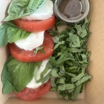 Papa Lennon's Pizzeria - Caprese appetizer. - Pizza Near Me - Ojai, California