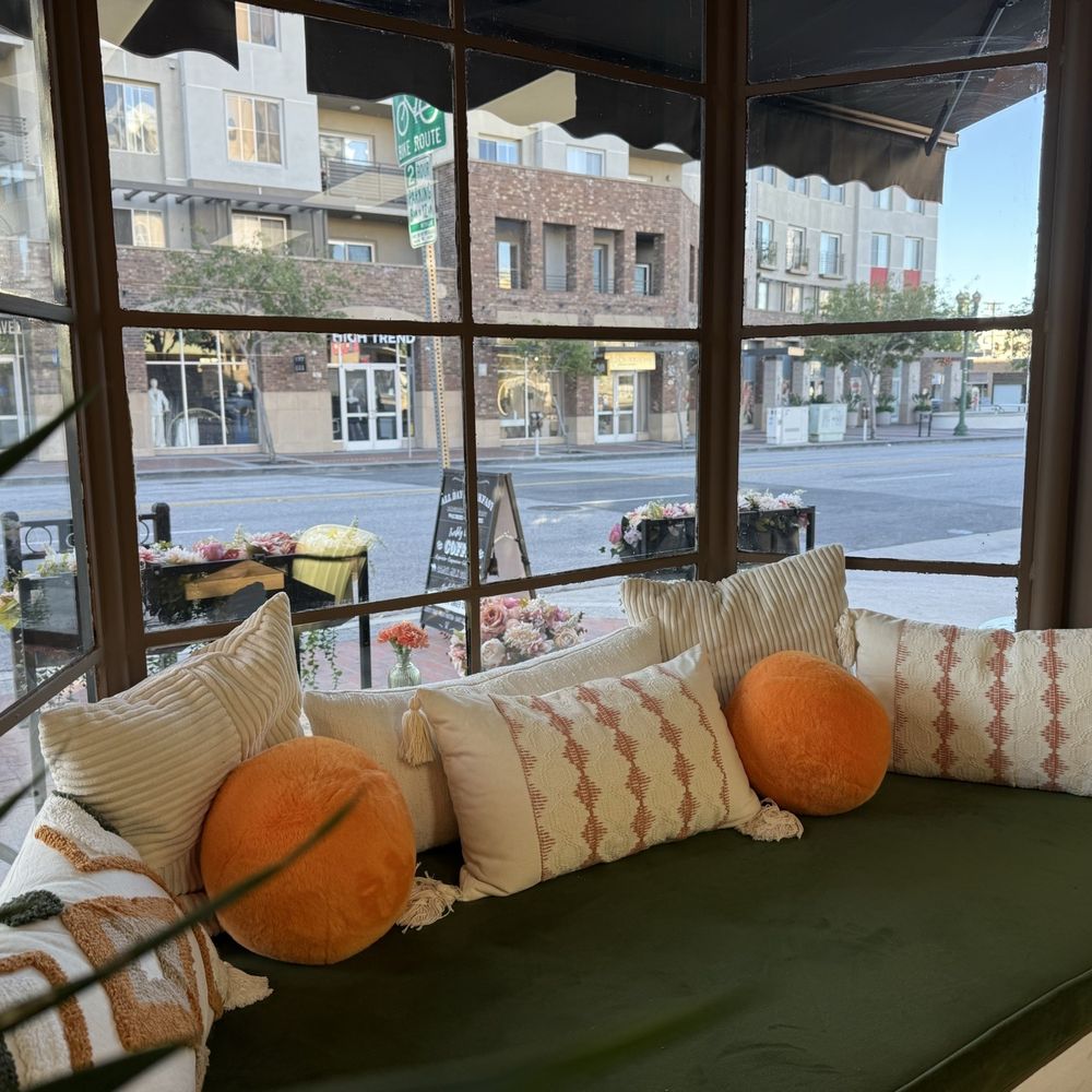 Bohemian House - Window seating area - Coffee & Tea Near Me - Glendale, California Bohemian House - Window seating area - Coffee & Tea Near Me - Glendale, California